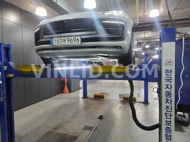 2022 Porsche Macan - Photo 1