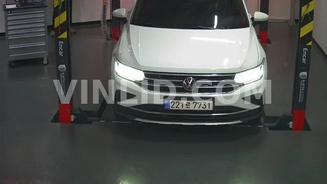 2022 Volkswagen Tiguan 2 - Photo 1