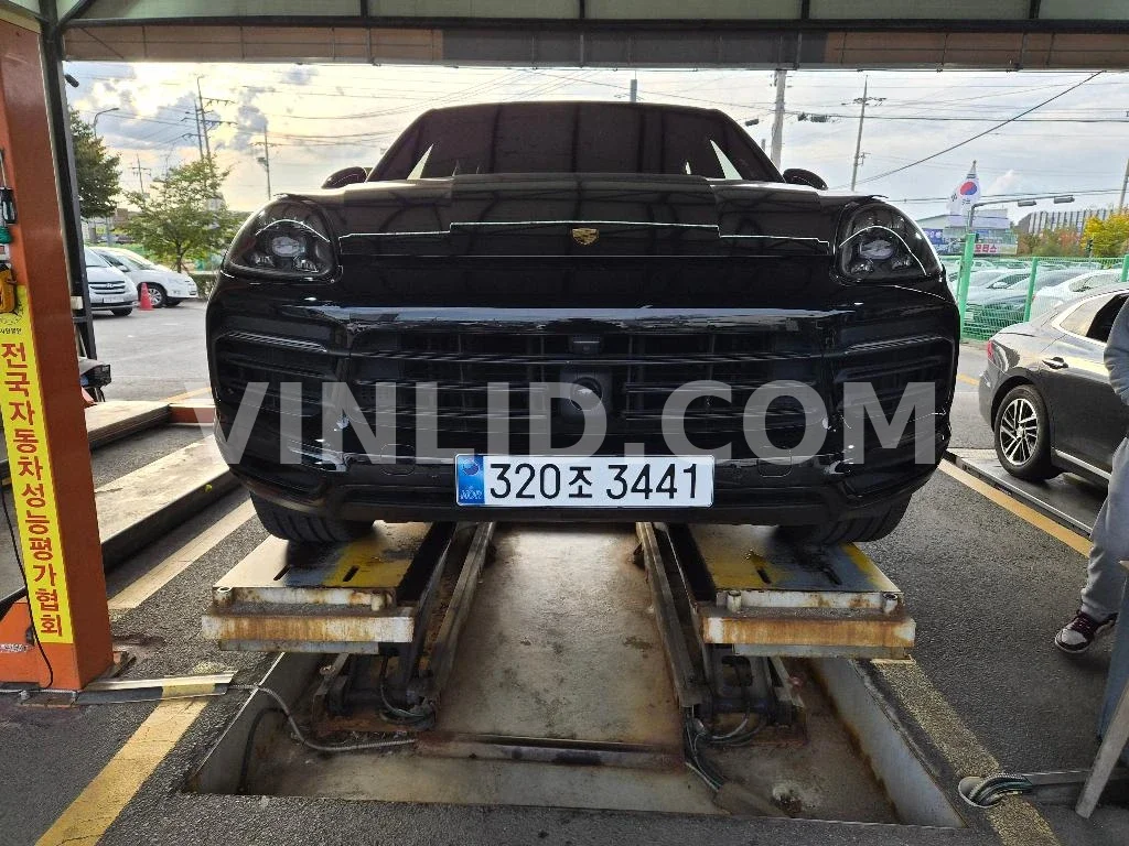 2020 Porsche Cayenne COUPE (5 Seater) - Photo 1
