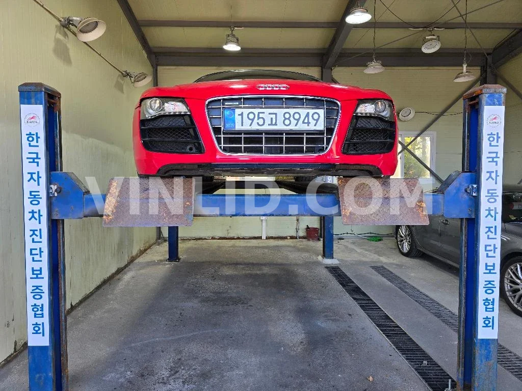 2012 Audi R8 Spyder 5.2 FSI quattro - Photo 1