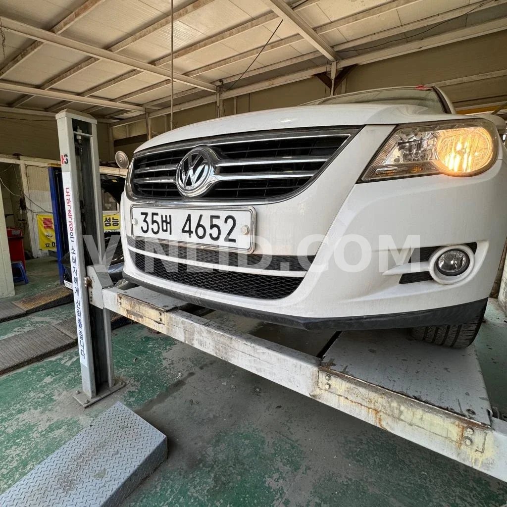 2009 Volkswagen Tiguan - Photo 1