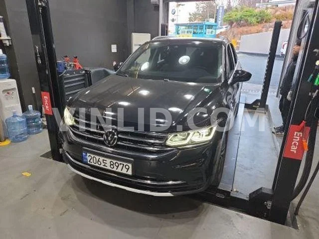 2022 Volkswagen Tiguan 2 - Photo 1