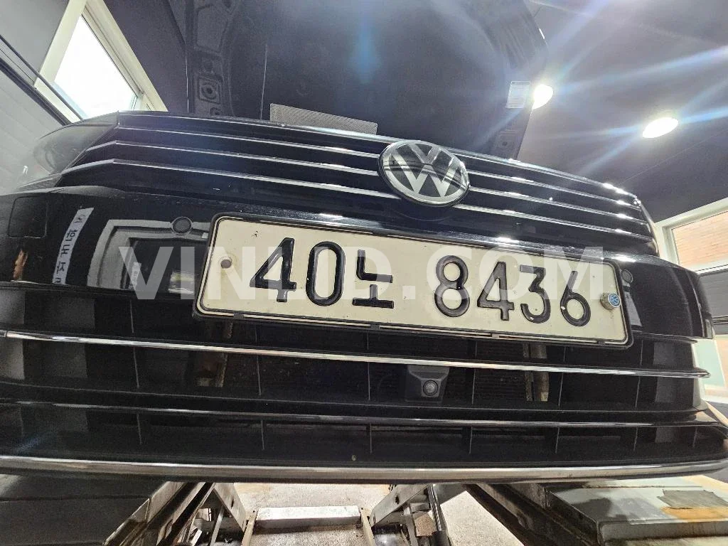 2018 Volkswagen Passat - Photo 1