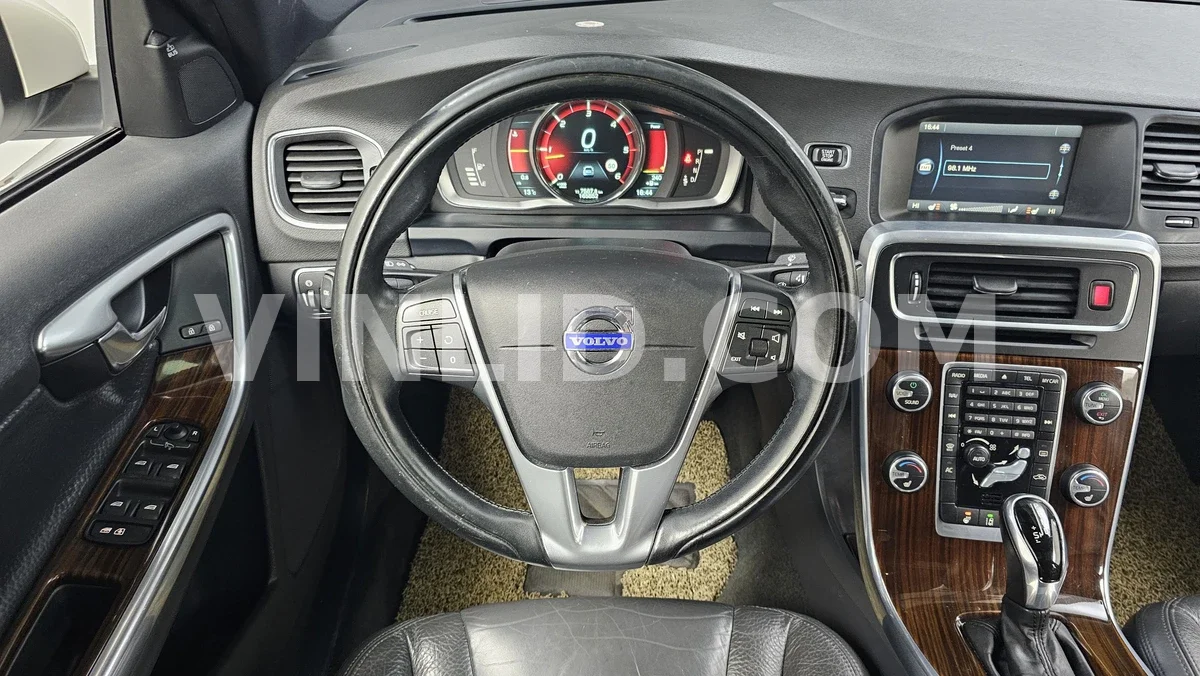 2014 Volvo S60D4 - Photo 13
