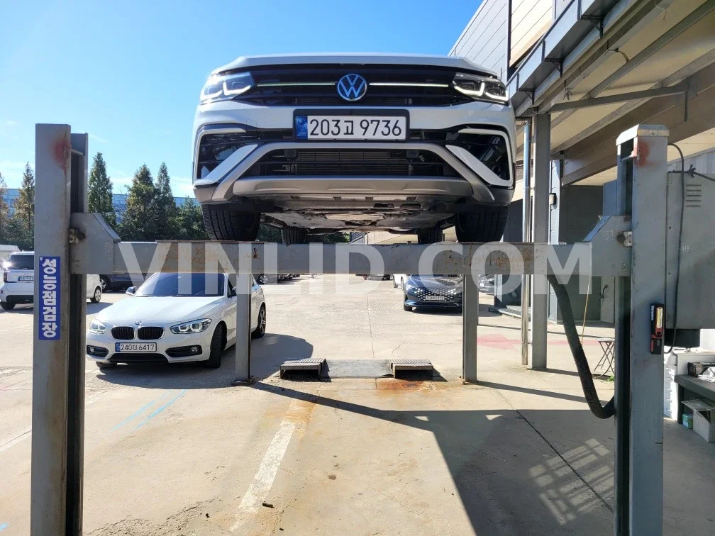 2023 Volkswagen Tiguan Allspace - Photo 1