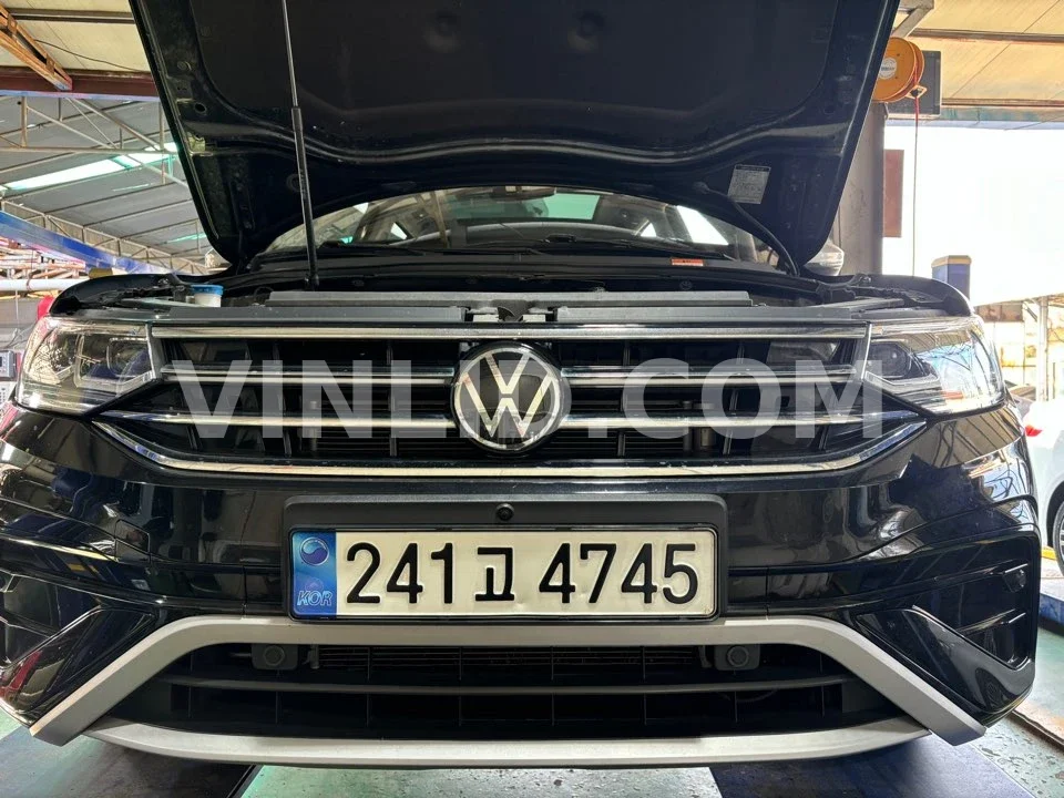 2023 Volkswagen Tiguan Allspace - Photo 1
