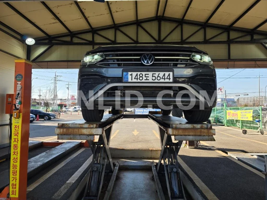 2023 Volkswagen Tiguan E - Photo 1
