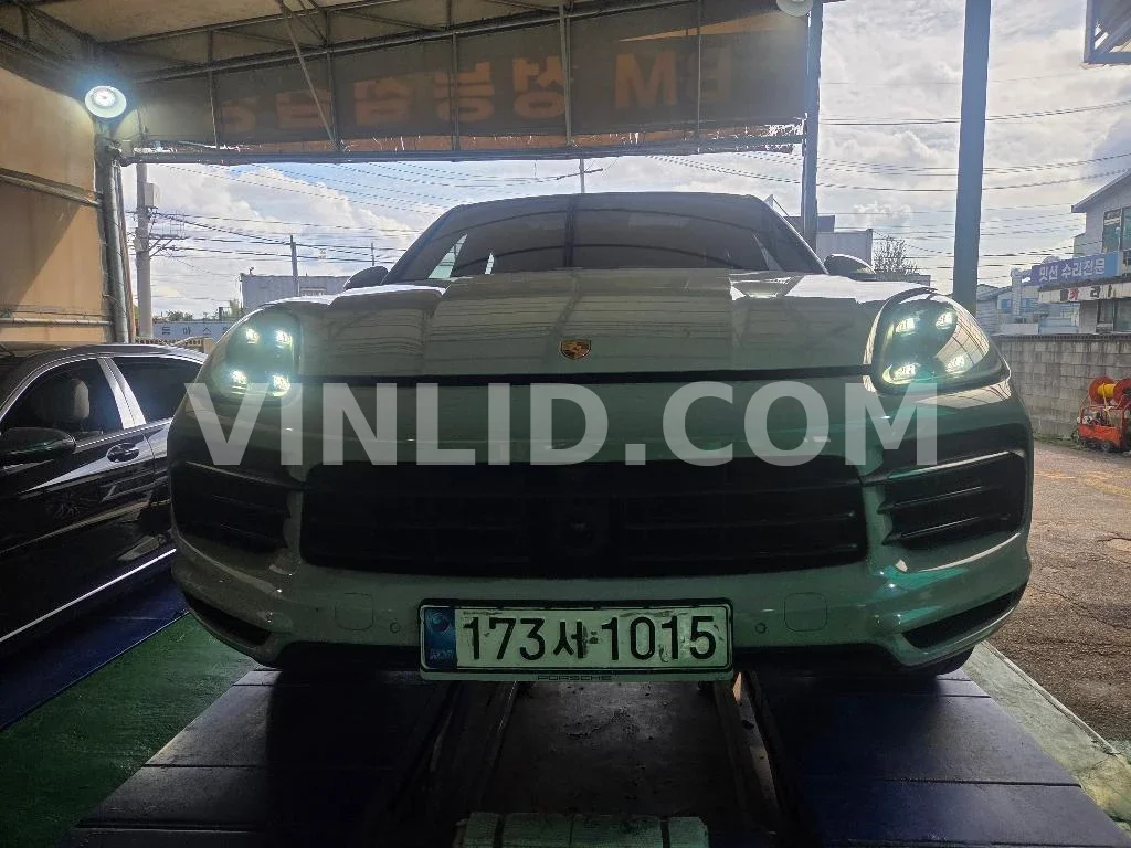 2021 Porsche Cayenne COUPE (5 Seater) - Photo 1