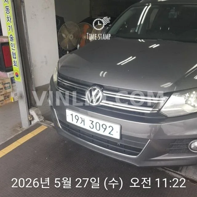 2012 Volkswagen Tiguan - Photo 1