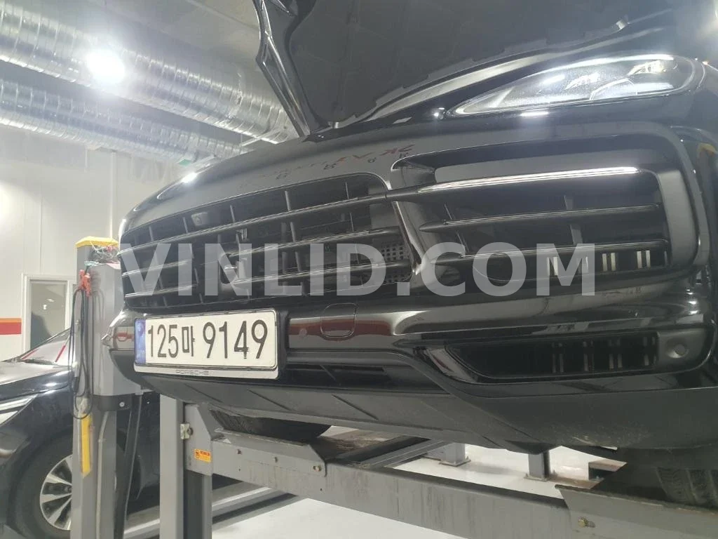 2023 Porsche Cayenne COUPE (5 Seater ) - Photo 1
