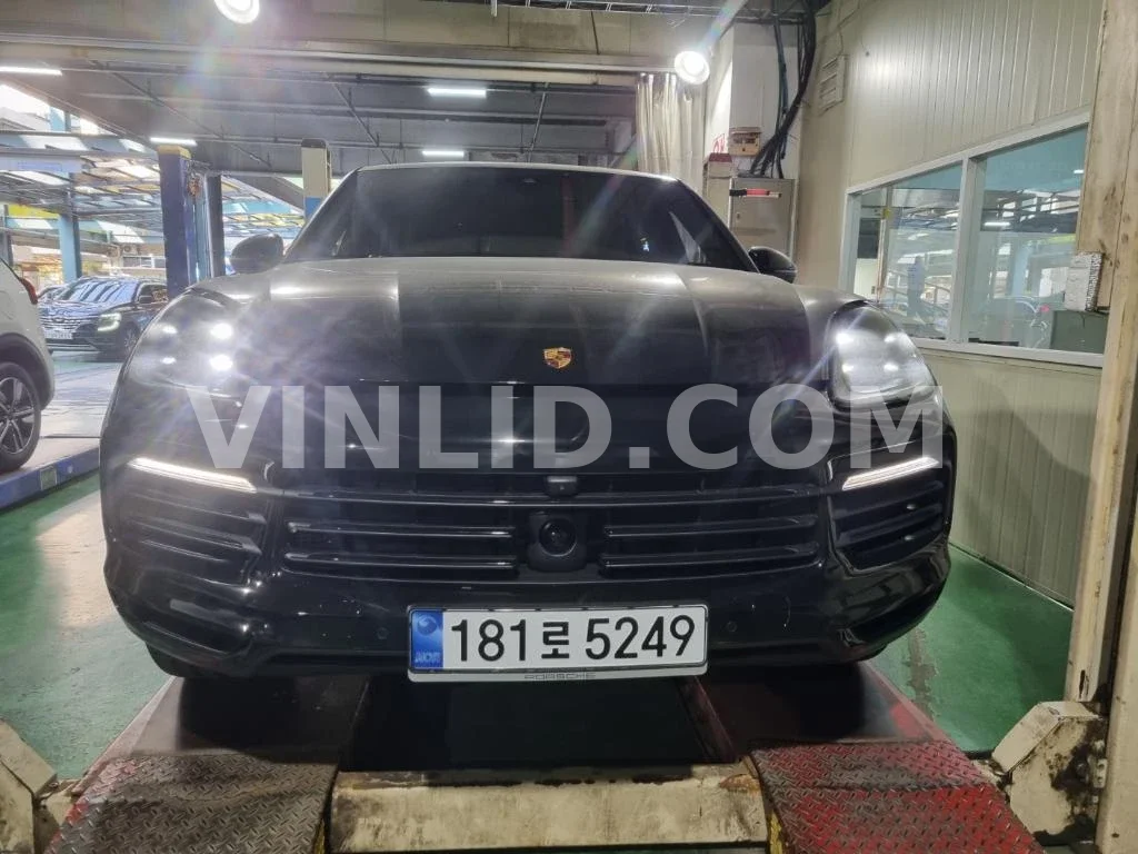 2023 Porsche Cayenne COUPE (5 Seater) - Photo 1
