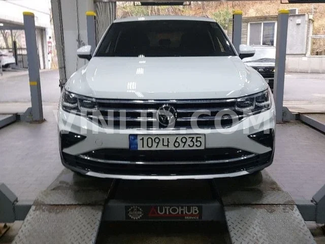 2023 Volkswagen Tiguan - Photo 1