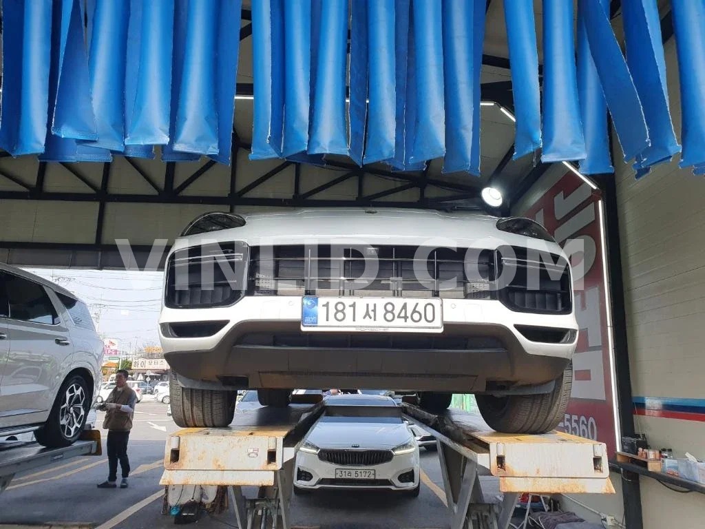 2020 Porsche Cayenne Turbo - Photo 1