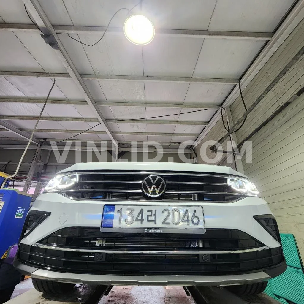 2023 Volkswagen Tiguan 2.0 TDI - Photo 1