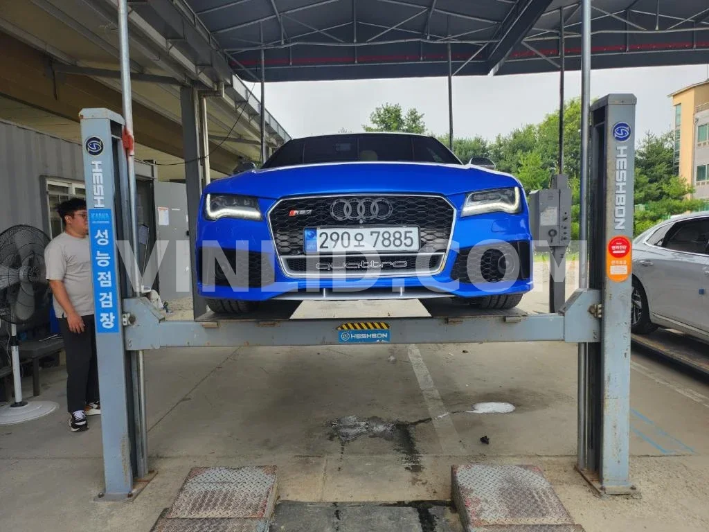 2014 Audi RS 7 4.0 TFSI quattro - Photo 1
