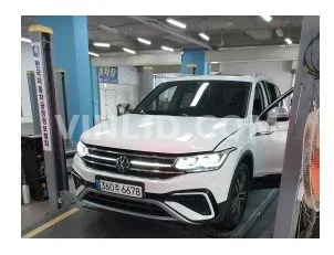2024 Volkswagen Tiguan - Photo 1