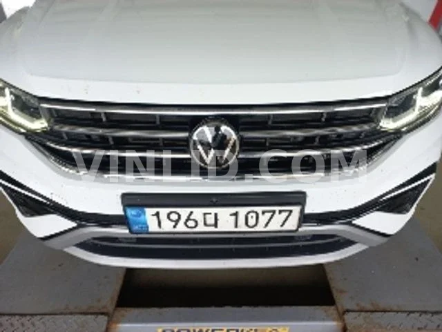 2023 Volkswagen Tiguan - Photo 1
