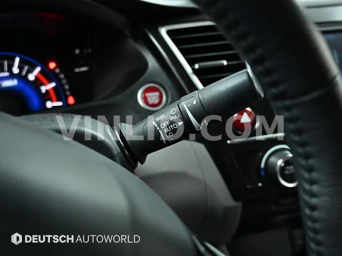 2013 Honda Civic Hybrid - Photo 16