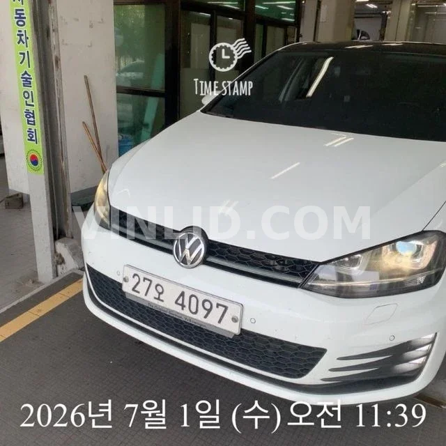 2016 Volkswagen Golf - Photo 1