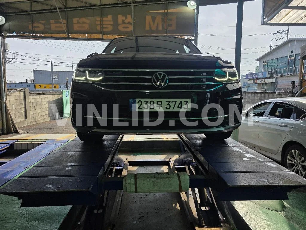 2023 Volkswagen Tiguan 2.0 TDI - Photo 1
