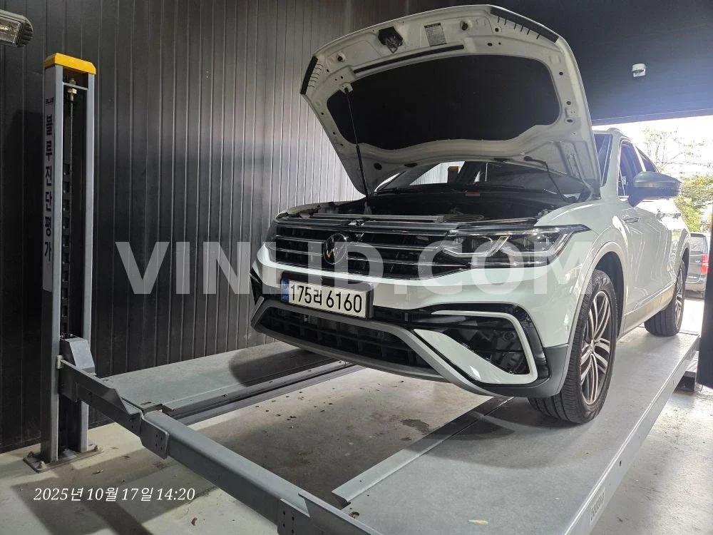 2023 Volkswagen Tiguan Allspace - Photo 1