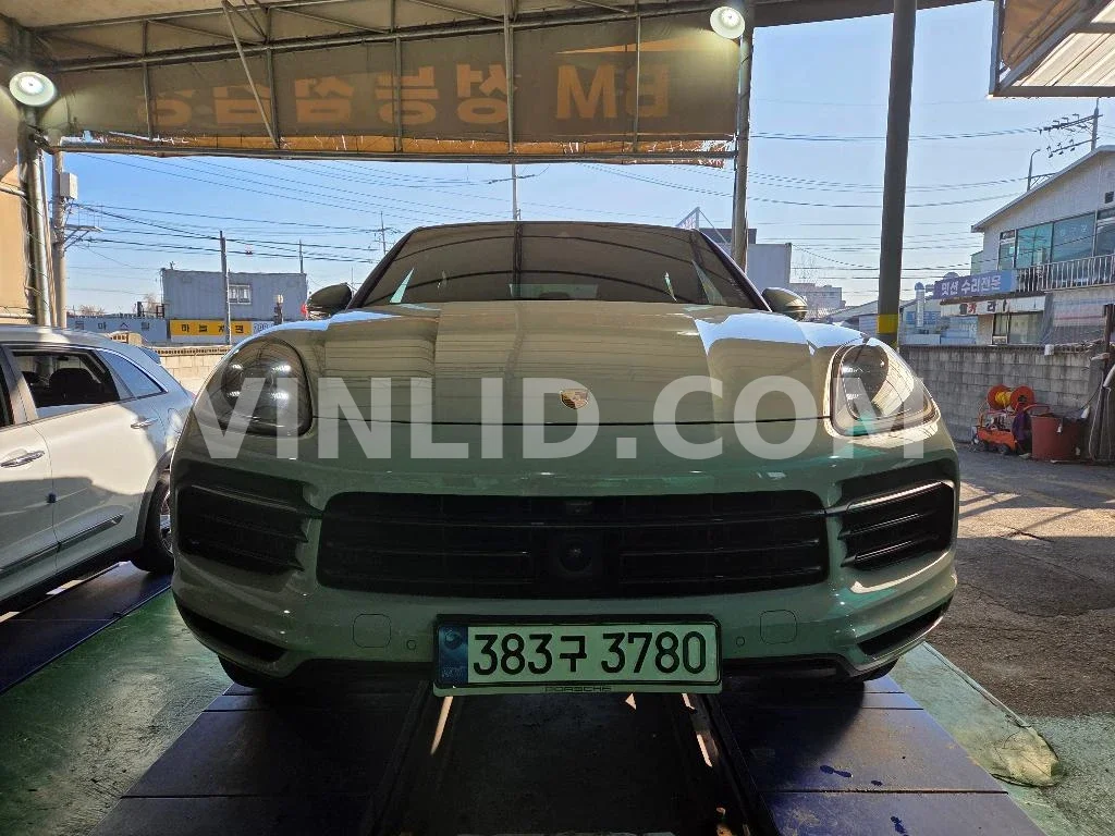 2020 Porsche Cayenne COUPE (5 Seater) - Photo 1