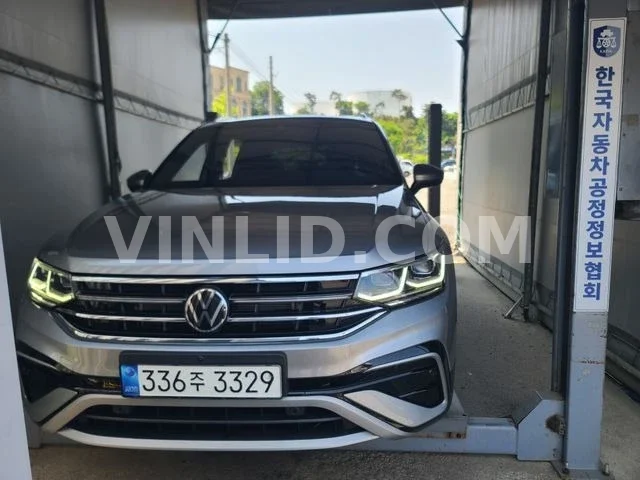 2022 Volkswagen Tiguan - Photo 1