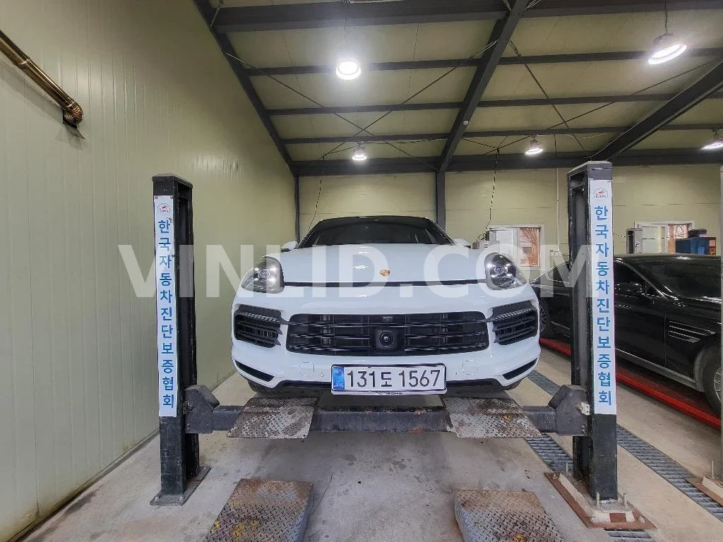2023 Porsche Cayenne COUPE (5 Seater) - Photo 1