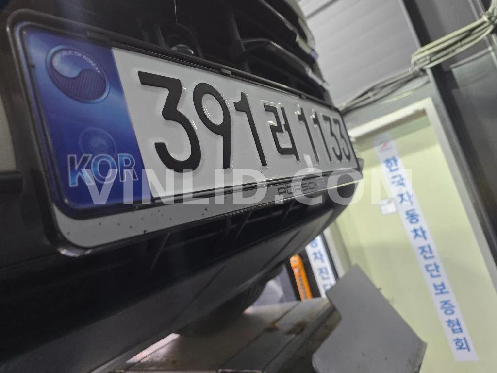 2024 Porsche Cayenne COUPE (5 Seater) - Photo 1