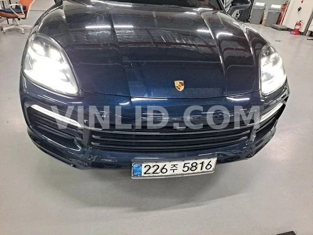 2020 Porsche Cayenne - Photo 1
