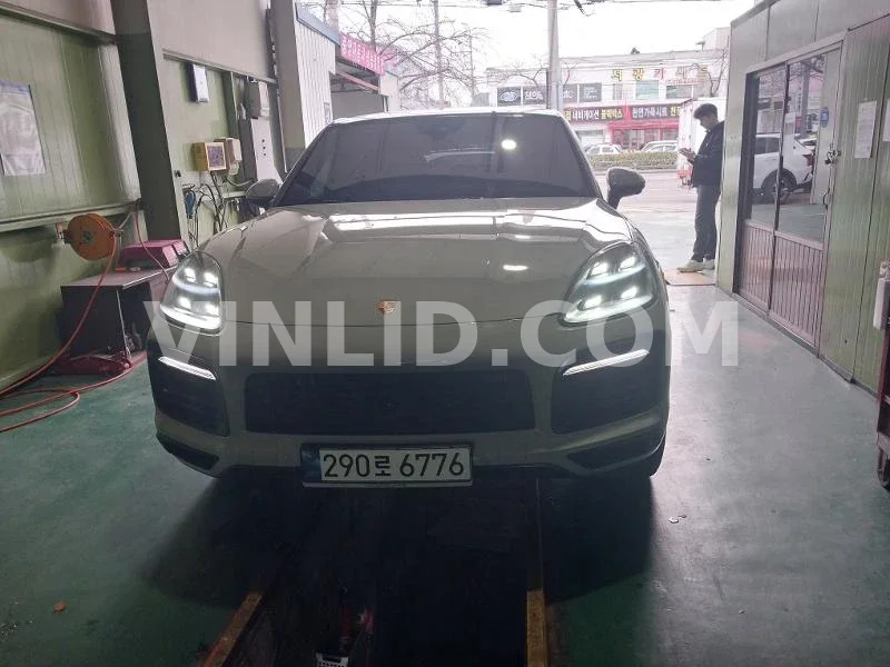 2023 Porsche Cayenne COUPE (5 Seater) - Photo 1