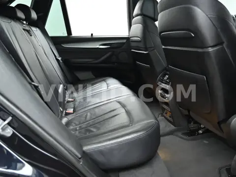 2016 BMW X5 M50d - Photo 12