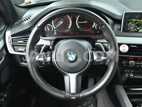 2016 BMW X5 M50d - Photo 13