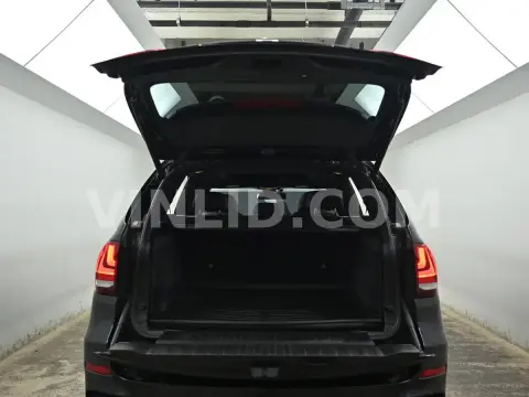 2016 BMW X5 M50d - Photo 20