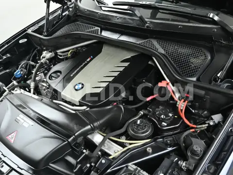 2016 BMW X5 M50d - Photo 6