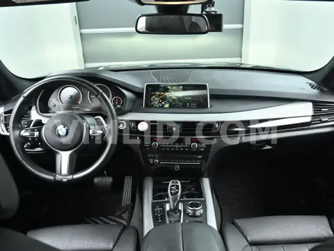 2016 BMW X5 M50d - Photo 7